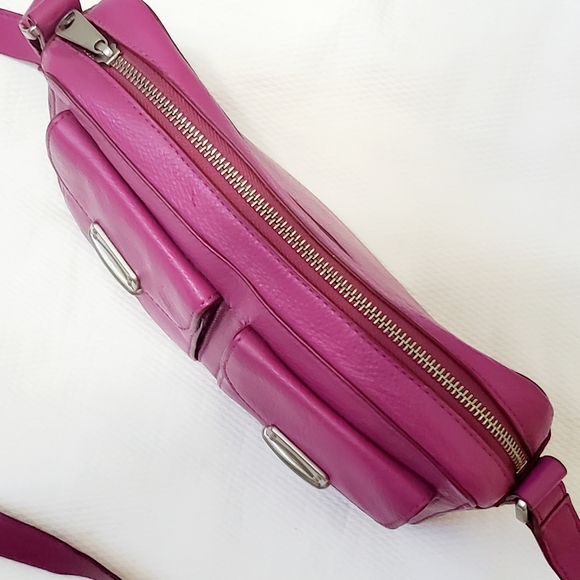 Fossil Riley Fuchsia Leather Crossbody Bag - Picture 10 of 13